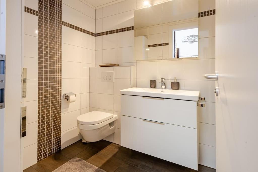 Ferienwohnung Haldennest 블루덴츠 외부 사진