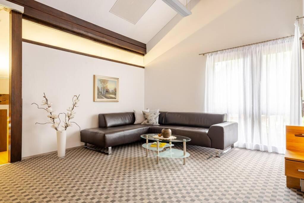 Ferienwohnung Haldennest 블루덴츠 외부 사진